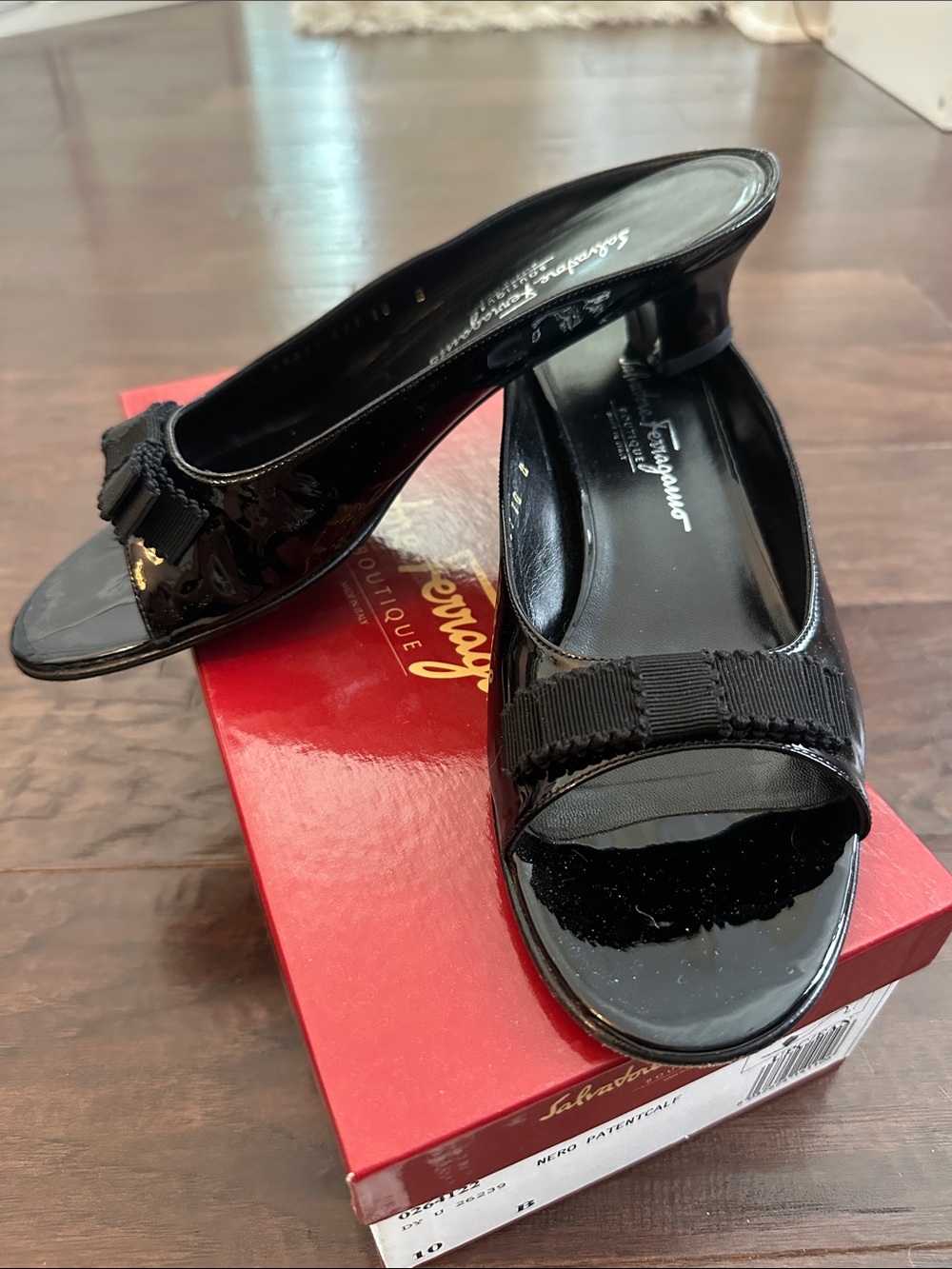 Salvatore Ferragamo Felicia black patterned slides 10 B